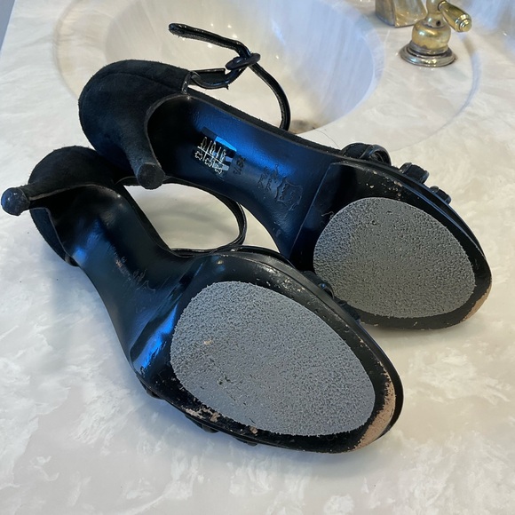 Douglas Hannant Heels Sandals, Black Suede, 3.5” heel, Sz 8 /38.5
Made in Italy - Picture 8 of 12